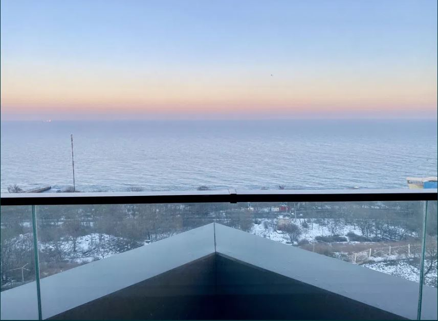 продажа многокомнатной квартиры номер A-173153 в Приморском районе, фото номер 15